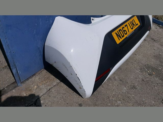 bontott TOYOTA AYGO Hátsó Lökhárító (Üresen)