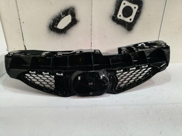 bontott TOYOTA AYGO Hűtőrács