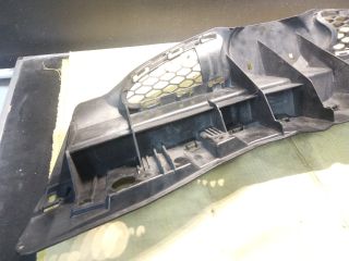 bontott TOYOTA AYGO Hűtőrács