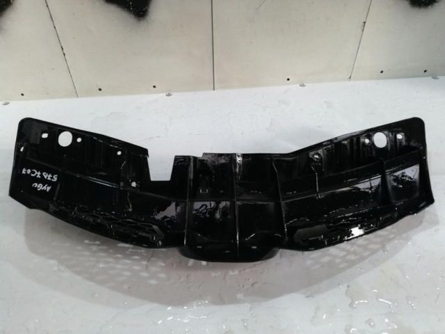 bontott TOYOTA AYGO Hűtőrács