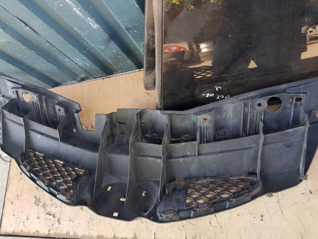 bontott TOYOTA AYGO Hűtőrács