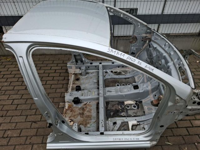 bontott TOYOTA AYGO Jobb A Oszlop