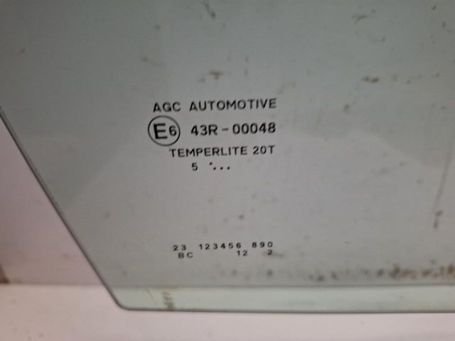 bontott TOYOTA AYGO Jobb első Ablak