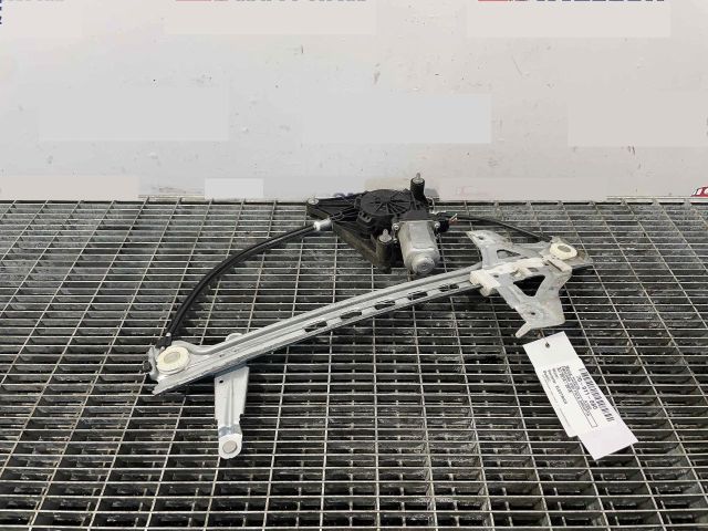 bontott TOYOTA AYGO Jobb első Ablakemelő Szerkezet (Elektromos)