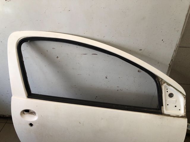 bontott TOYOTA AYGO Jobb első Ajtó (Üres lemez)