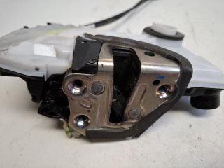 bontott TOYOTA AYGO Jobb első Ajtózár