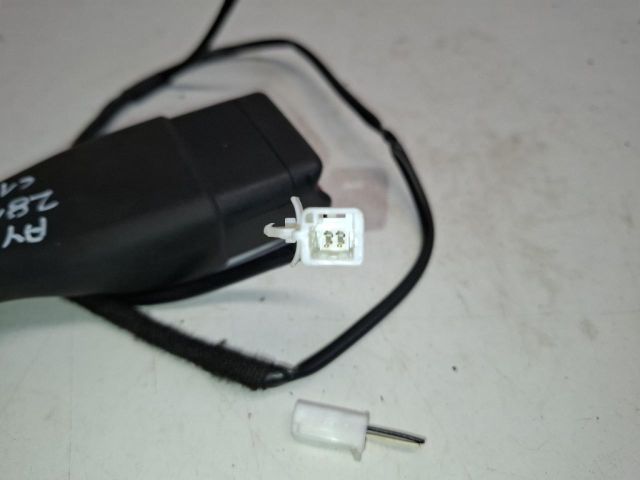 bontott TOYOTA AYGO Jobb első Biztonsági Öv Csat