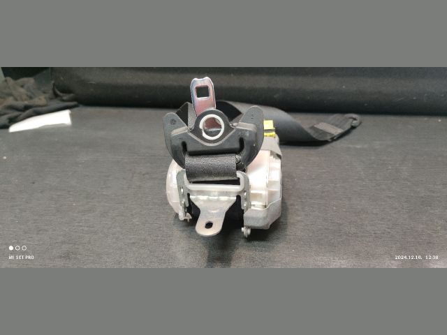 bontott TOYOTA AYGO Jobb első Biztonsági Öv