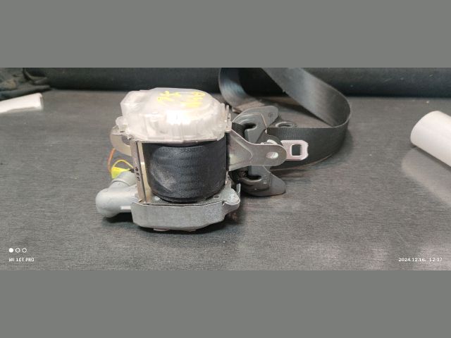 bontott TOYOTA AYGO Jobb első Biztonsági Öv