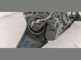 bontott TOYOTA AYGO Jobb Fényszóró