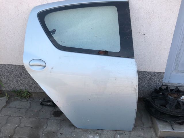 bontott TOYOTA AYGO Jobb hátsó Ajtó (Üres lemez)