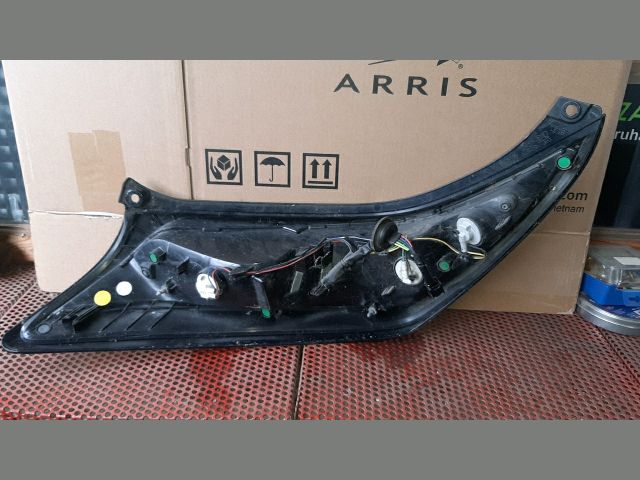 bontott TOYOTA AYGO Jobb Hátsó Lámpa