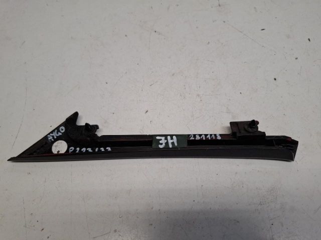 bontott TOYOTA AYGO Jobb hátsó Sárvédő Díszléc