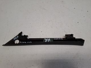 bontott TOYOTA AYGO Jobb hátsó Sárvédő Díszléc