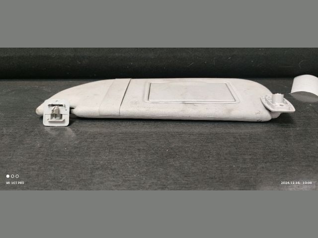 bontott TOYOTA AYGO Jobb Napellenző