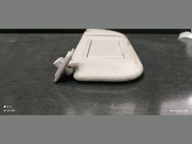 bontott TOYOTA AYGO Jobb Napellenző