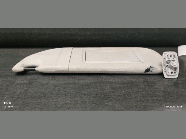 bontott TOYOTA AYGO Jobb Napellenző