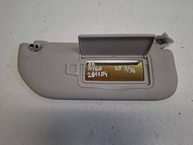 bontott TOYOTA AYGO Jobb Napellenző