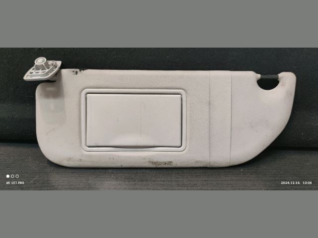 bontott TOYOTA AYGO Jobb Napellenző