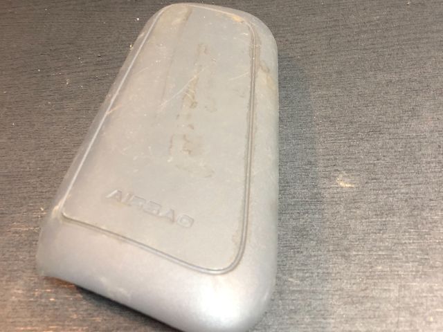 bontott TOYOTA AYGO Jobb Oldallégzsák