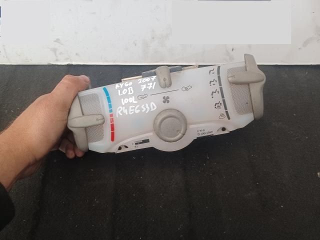 bontott TOYOTA AYGO Klíma Kapcsoló