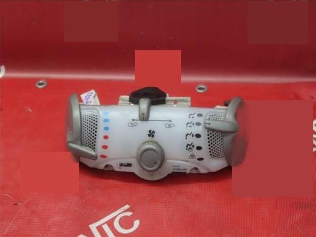 bontott TOYOTA AYGO Klíma Kapcsoló