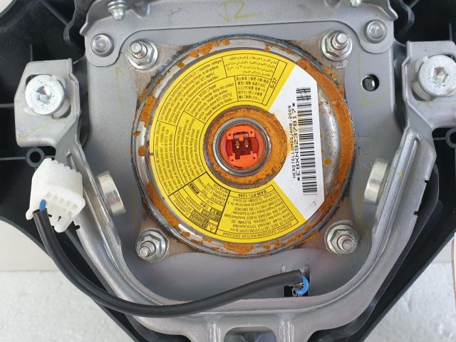 bontott TOYOTA AYGO Kormánylégzsák