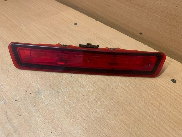 bontott TOYOTA AYGO Pótféklámpa