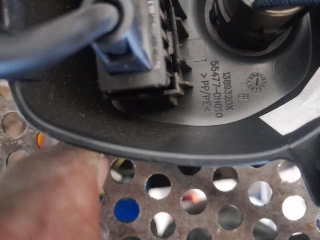 bontott TOYOTA AYGO Szivargyújtó Aljzat