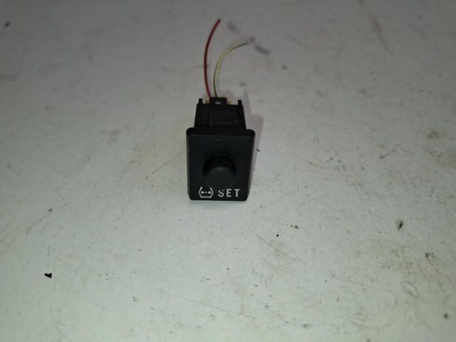 bontott TOYOTA AYGO TPMS Kapcsoló