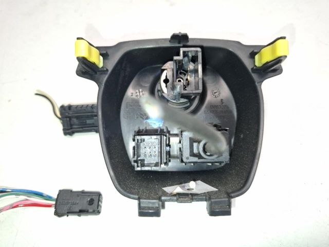 bontott TOYOTA AYGO USB Aljzat