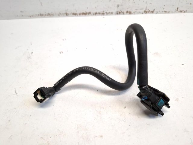 bontott TOYOTA AYGO Üzemanyagcső