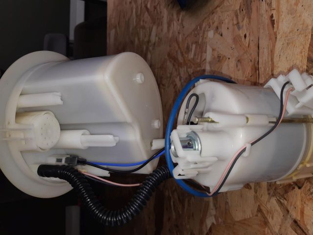 bontott TOYOTA AYGO Üzemanyagszint Jeladó