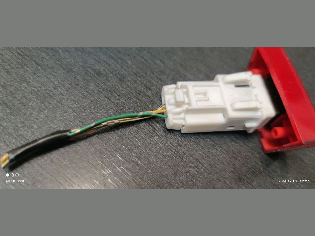 bontott TOYOTA AYGO Vészvillogó Kapcsoló