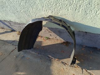 bontott TOYOTA AYGO X Bal első Első Dobbetét (Kerékjárati, Műanyag)