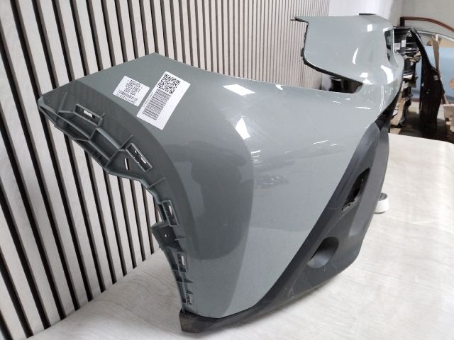 bontott TOYOTA AYGO X Első Lökhárító (Üresen)