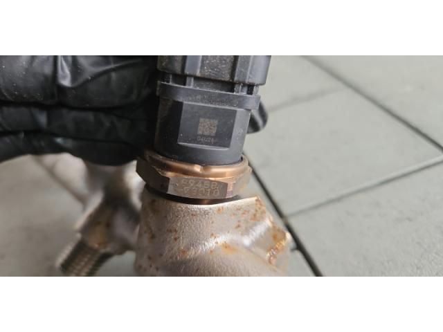 bontott TOYOTA C-HR Közösnyomócső