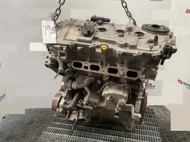 bontott TOYOTA C-HR Motor (Fűzött blokk hengerfejjel)