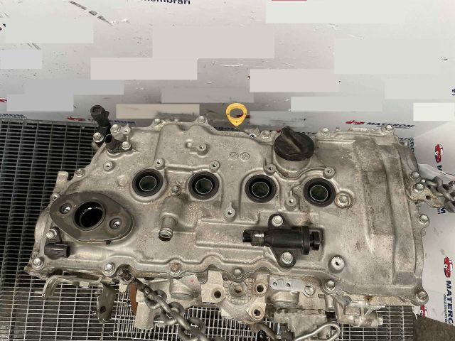 bontott TOYOTA C-HR Motor (Fűzött blokk hengerfejjel)