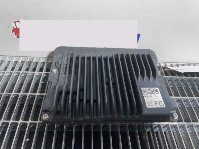 bontott TOYOTA C-HR Motorvezérlő