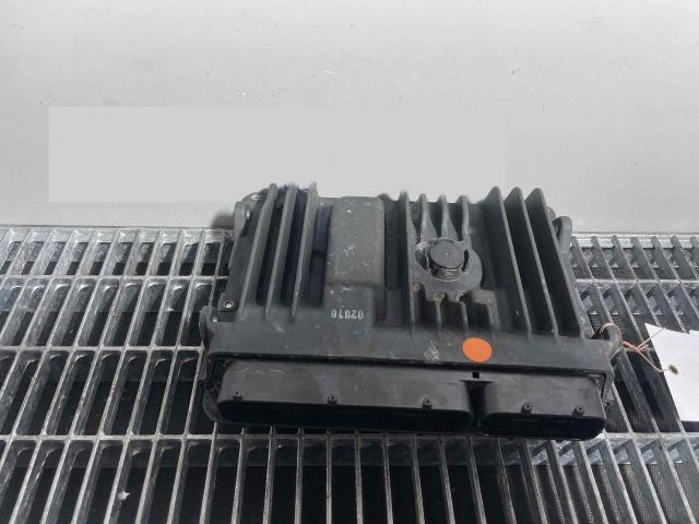 bontott TOYOTA C-HR Motorvezérlő