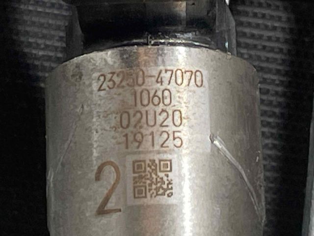 bontott TOYOTA C-HR Porlasztó (1 db)