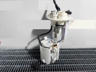 bontott TOYOTA C-HR Üzemanyag Szivattyú