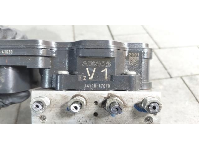 bontott TOYOTA C-HR ABS Kocka