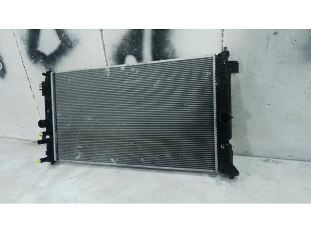 bontott TOYOTA C-HR Vízhűtő Radiátor (Nem klímás)