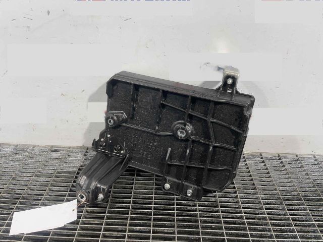 bontott TOYOTA C-HR Akkumulátor Tartó