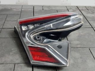 bontott TOYOTA C-HR Bal Belső Hátsó Lámpa