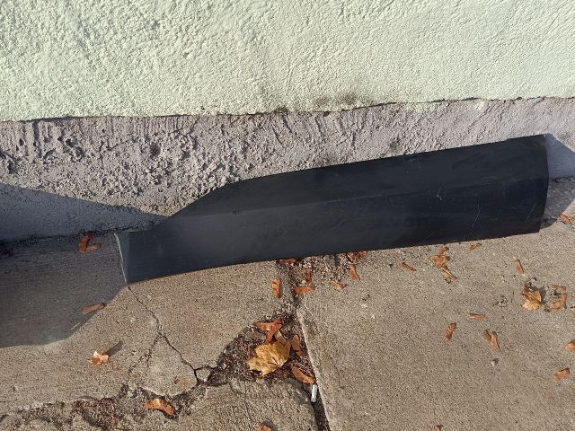 bontott TOYOTA C-HR Bal első Ajtó Díszléc