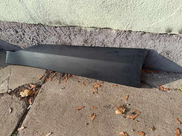 bontott TOYOTA C-HR Bal első Ajtó Díszléc