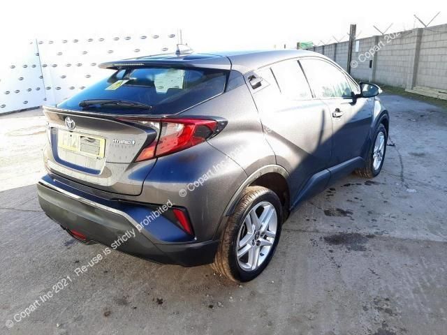 bontott TOYOTA C-HR Bal első Belső Küszöb Burkolat